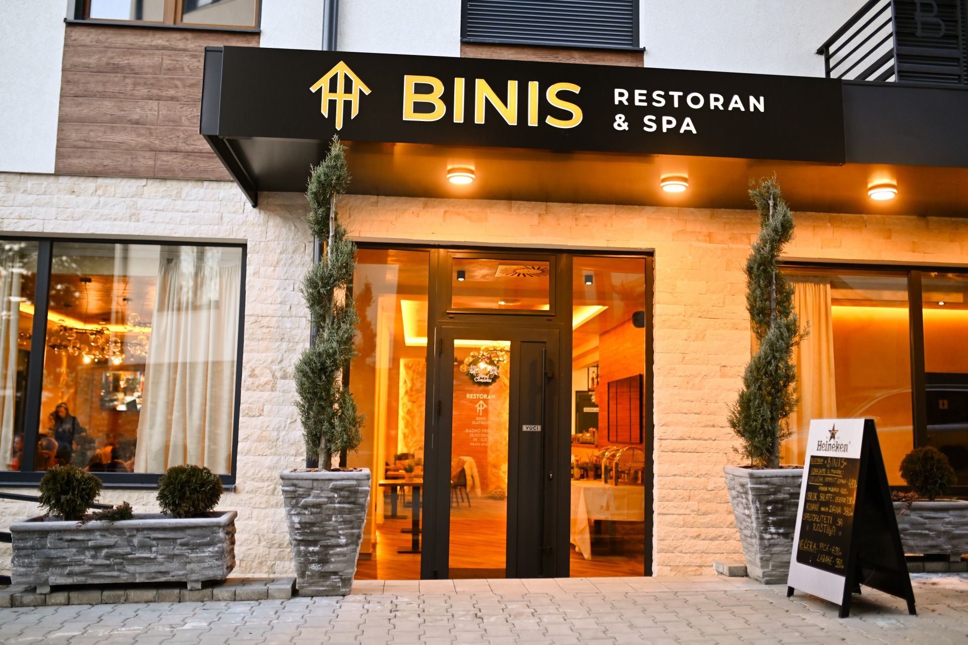 Restoran "Binis"