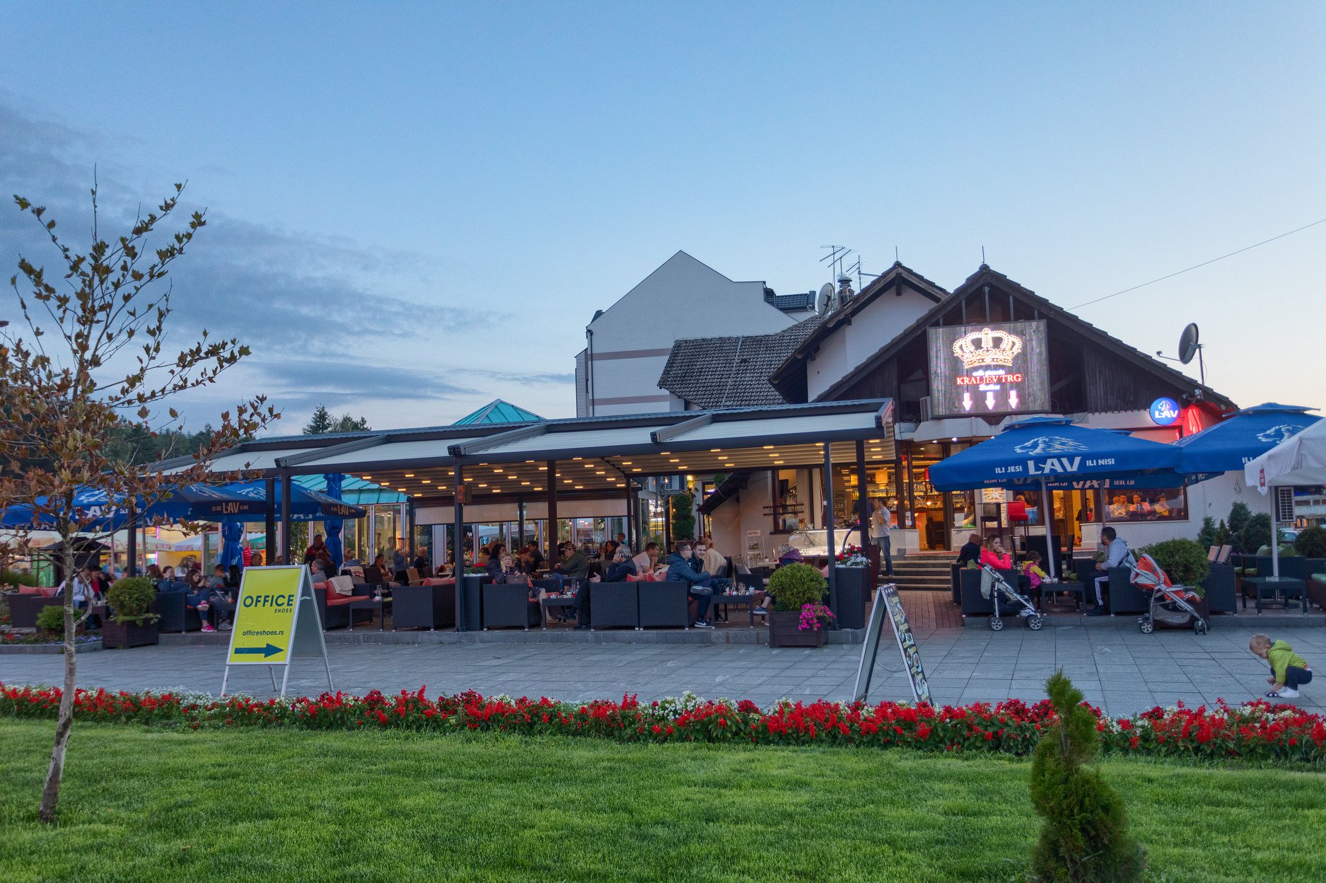 Caffe-pizzeria „Kraljev trg”